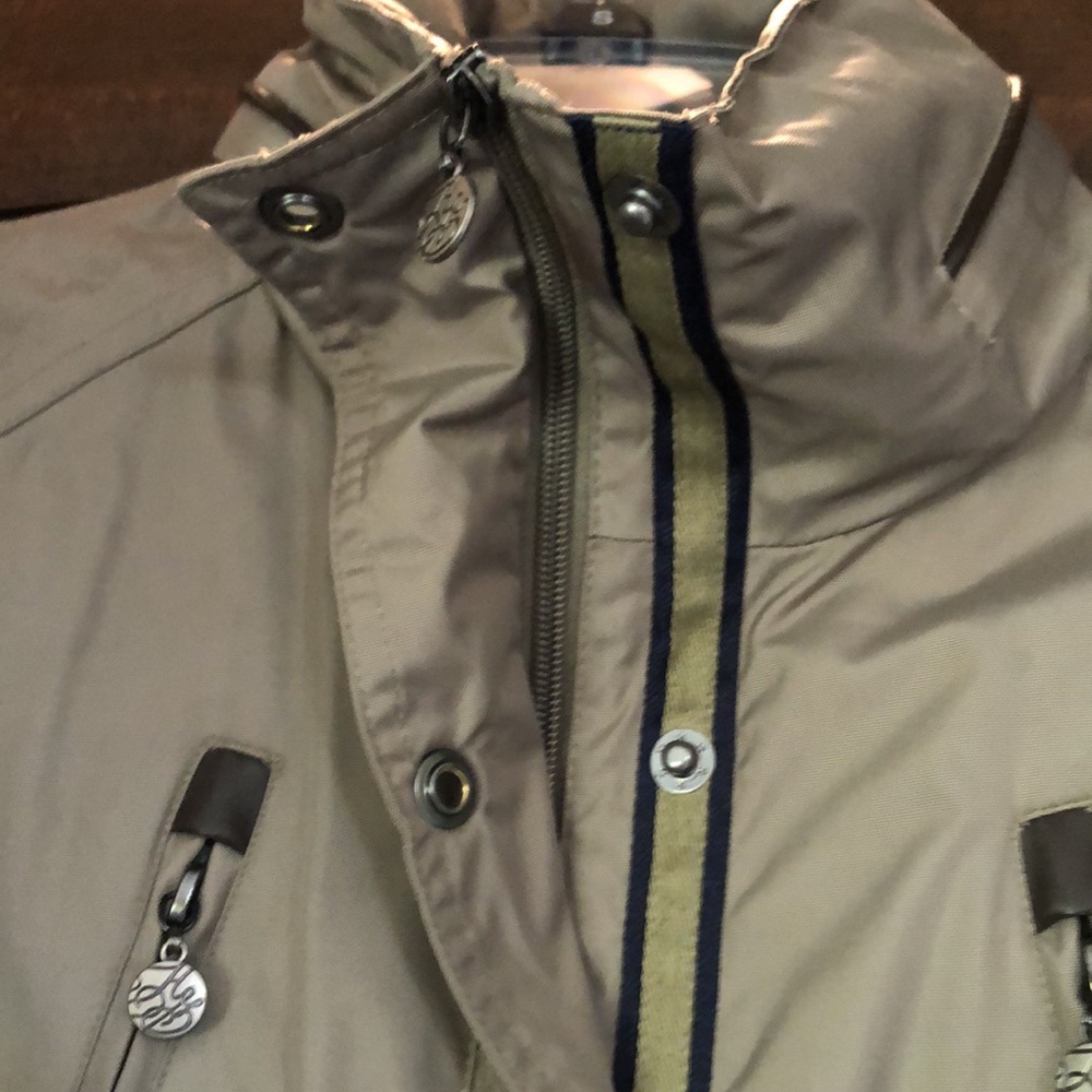 Belted, Lightweight Polyester Jacket. - image 3